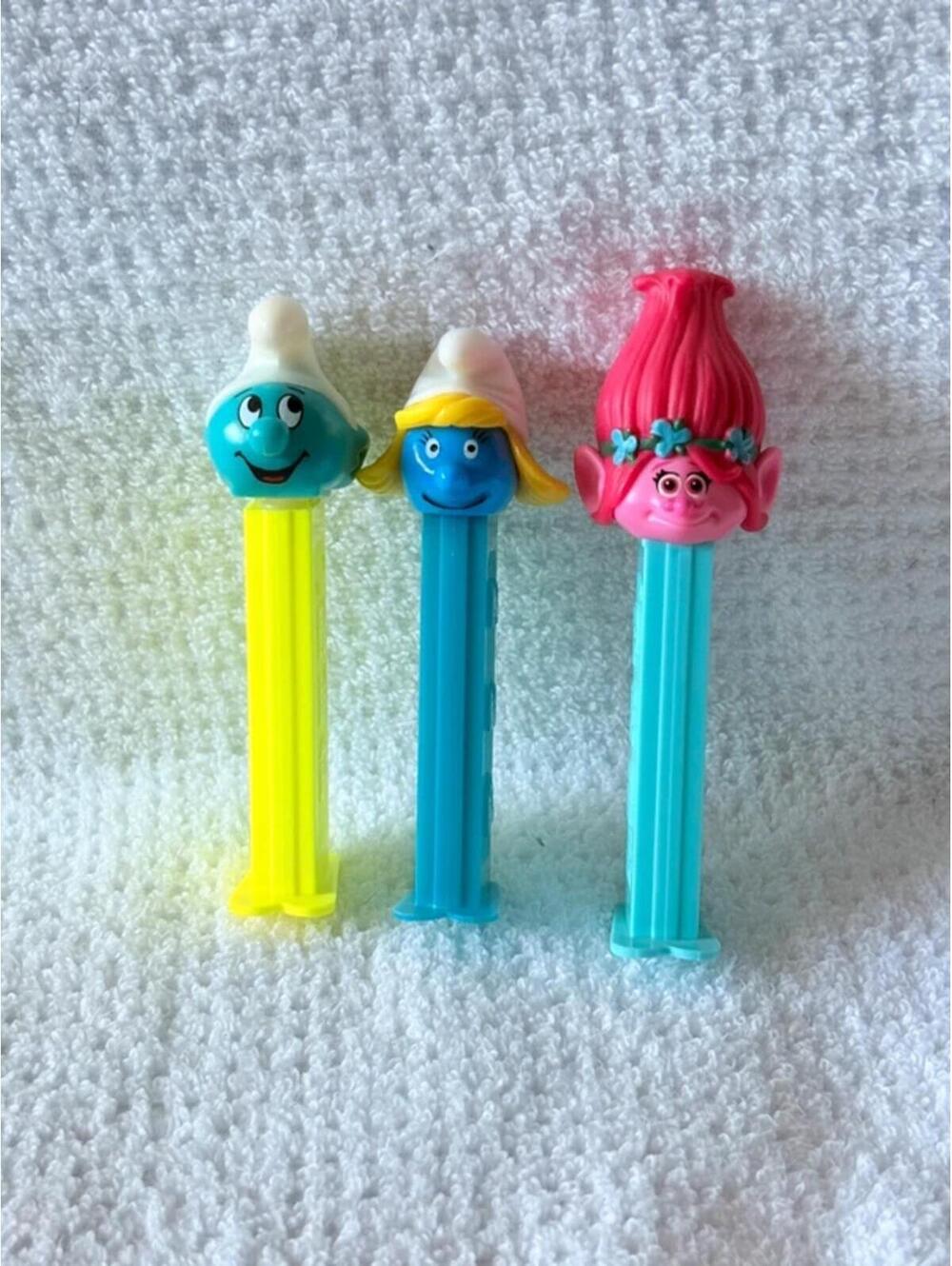 Mixed lot of 3 Smurf Pez Candy Dispensers